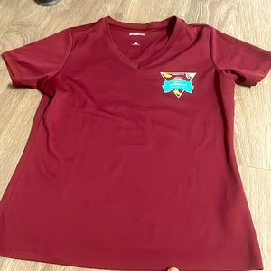 Maroon running jersey